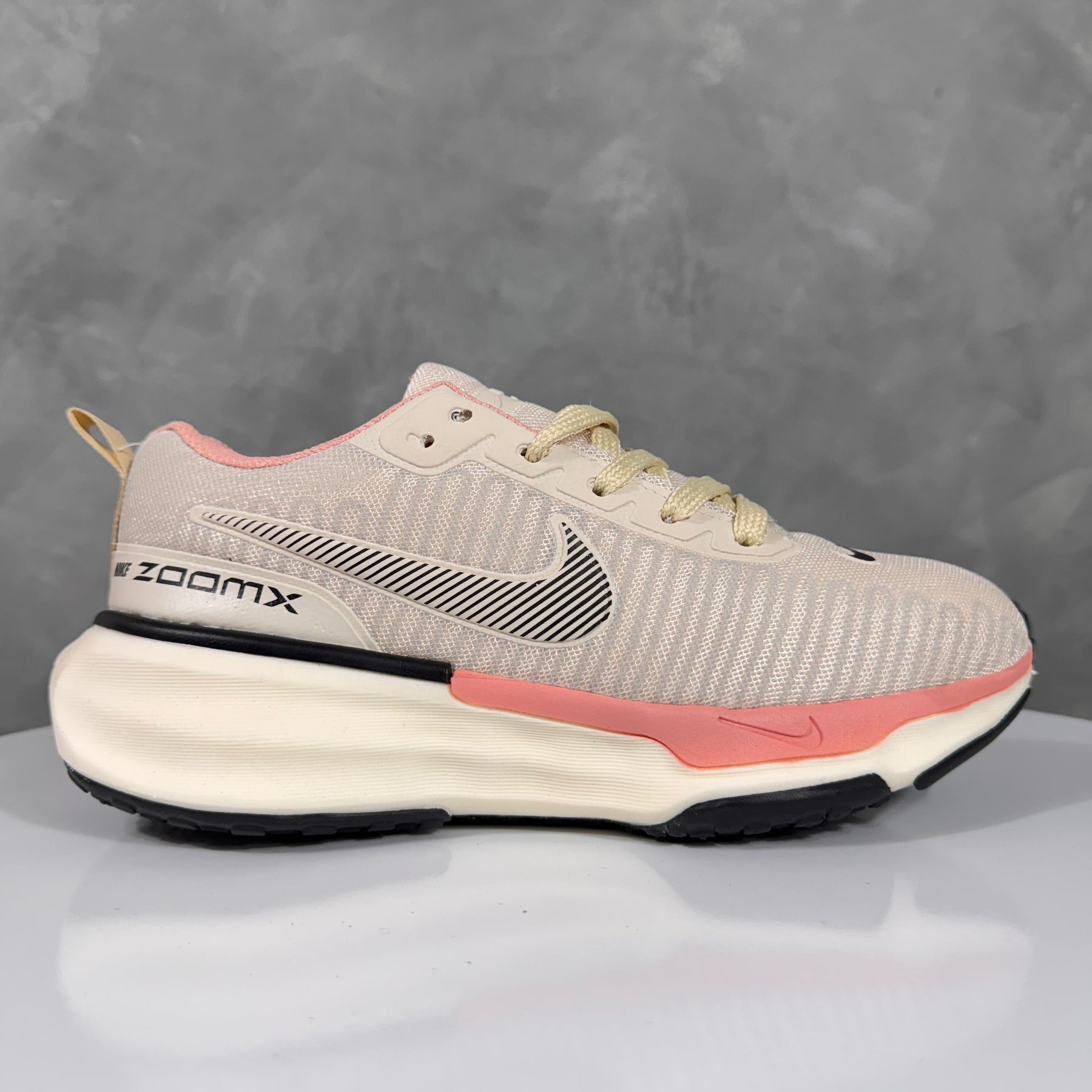 Tênis Unissex Zoomx 04 Premium