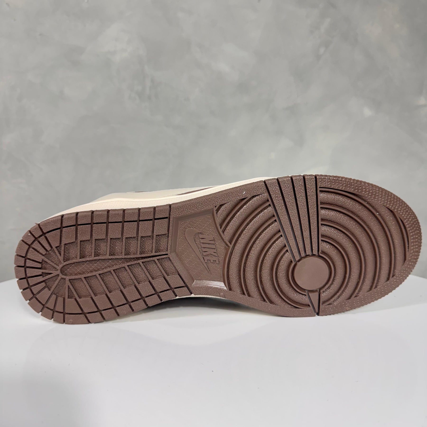 Tênis Masculino Travis Scott x Jordan Reverse Mocha Premium